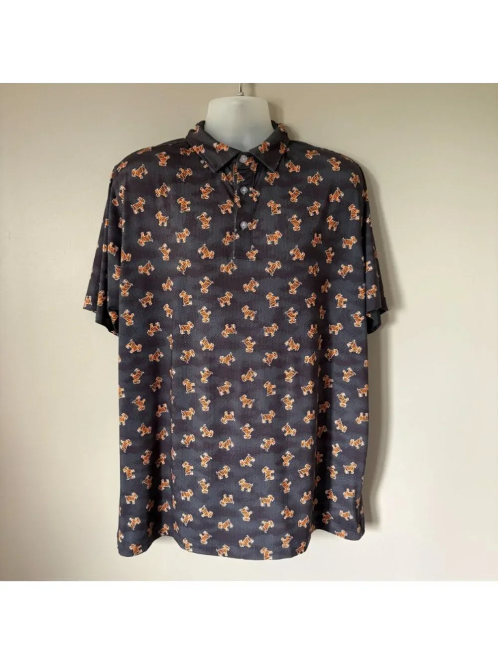 WAGGLE Polo Shirt Mens Large Gray Tiger Dog Print GOAT Golf Stretch NWT - Picture 3 of 5